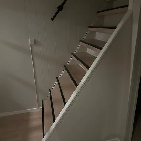 Rimelig Rom Sentralt Felles Kjokken Bad Og Stue * Namsos
